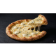🧀 Pizza Quattro Formaggi – Simfonia celor Patru Brânzeturi 